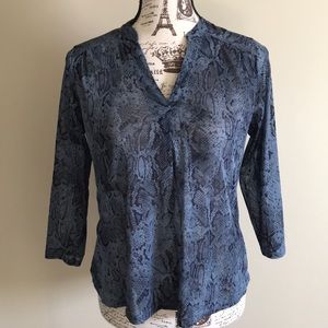 💕NWOT💕 THE LIMITED SHEER SNAKESKIN DESIGN BLOUSE